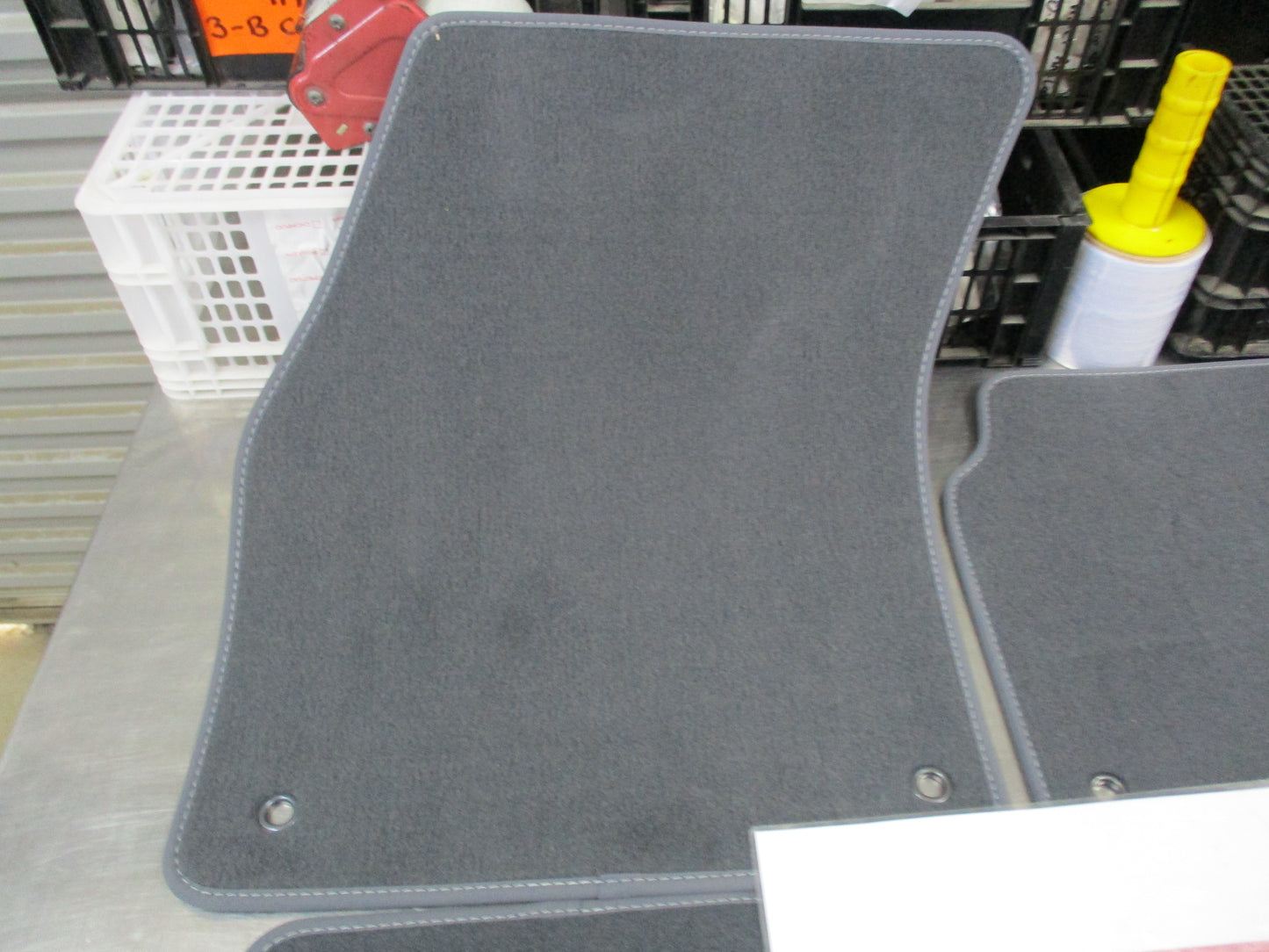 Land Rover Evoque Genuine Grey Carpet Mat Set New Part
