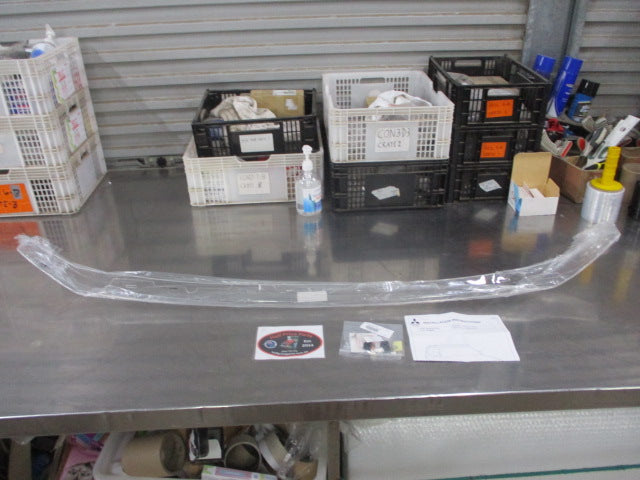 Mitsubishi Pajero NS/NT/NW Genuine Clear Bonnet Protector Kit New Part