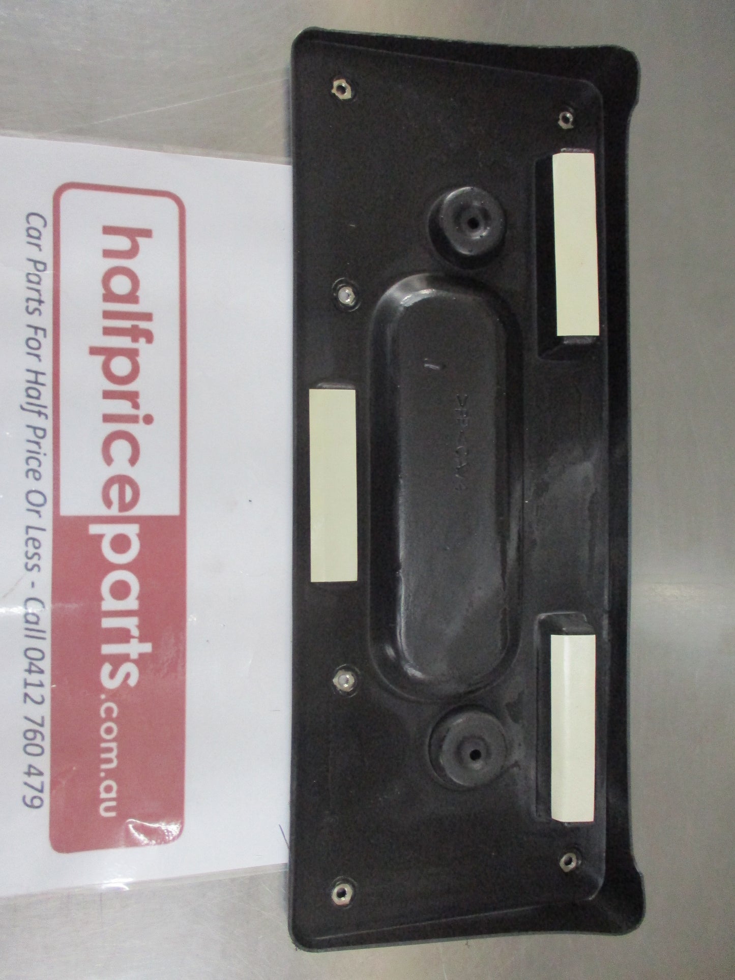 Land Rover Discovery-Range Rover-Evoque-Freelander Genuine Rear License Plate New Part