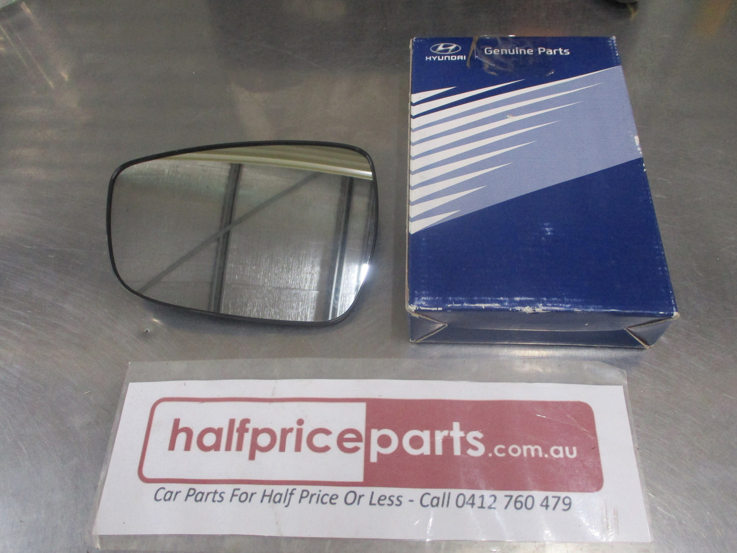 Hyundai Accent Genuine Left Hand Outer Mirror Glass With Holder Assy New Part