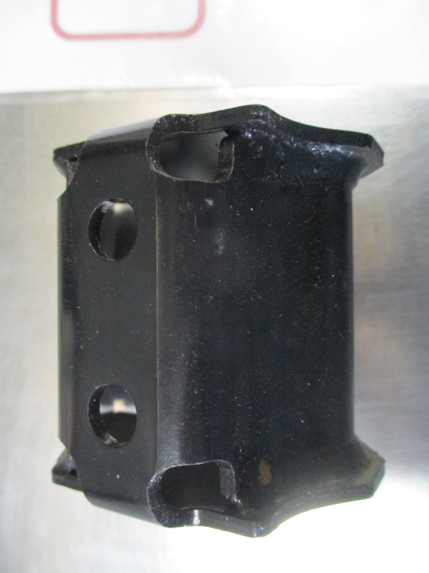 Isuzu D-Max Genuine Cab Mounting Bracket New Part