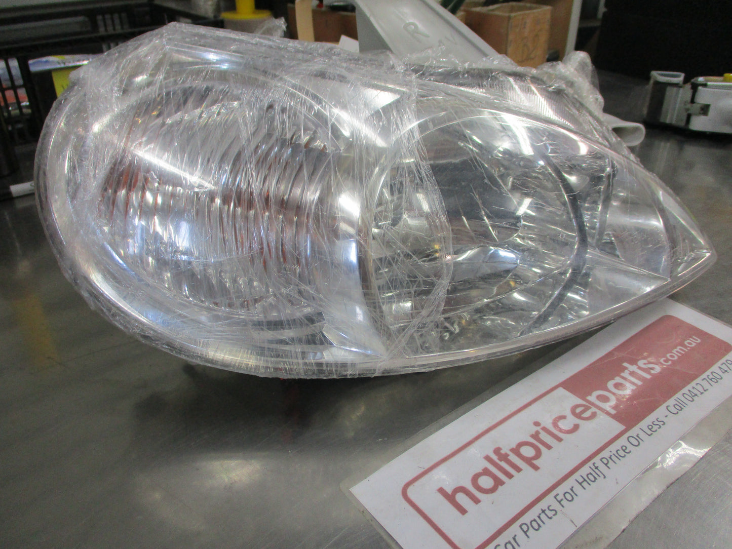 Kia Rio Genuine Right Hand Headlight Reconditioned Used Part VGC