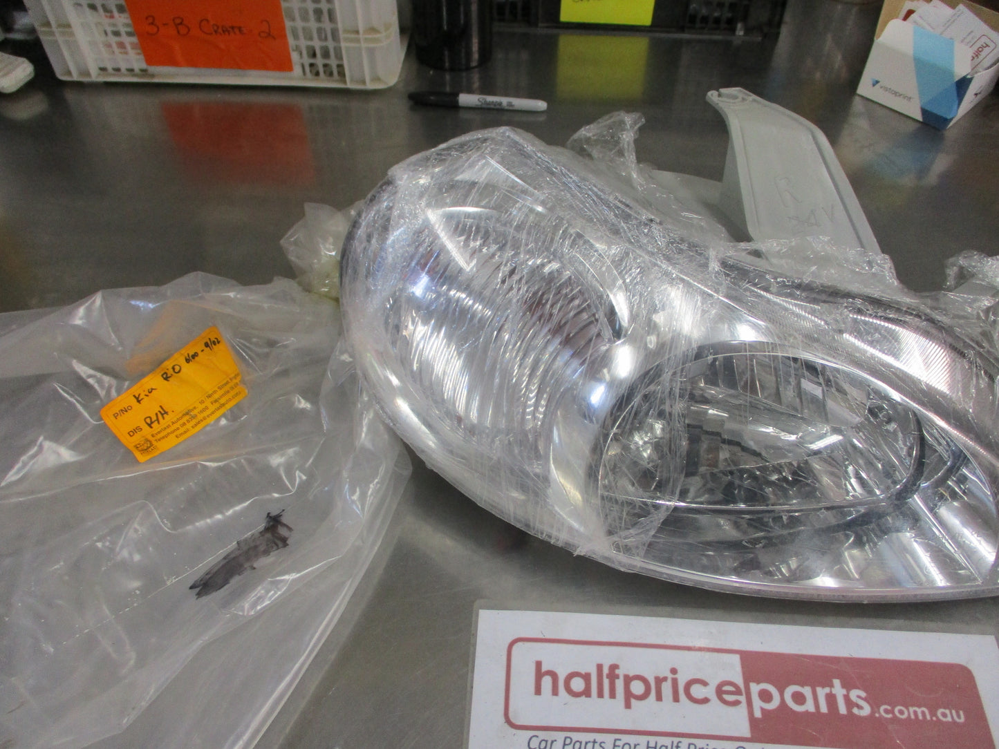 Kia Rio Genuine Right Hand Headlight Reconditioned Used Part VGC