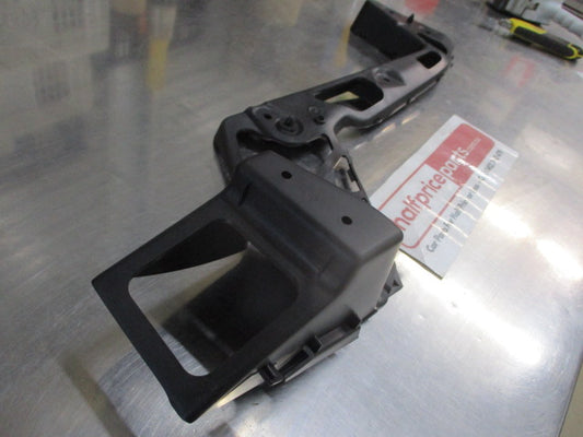Ford Mondeo MA/MB/MC Genuine Right Hand Rear Bumper Bracket Mount New Part