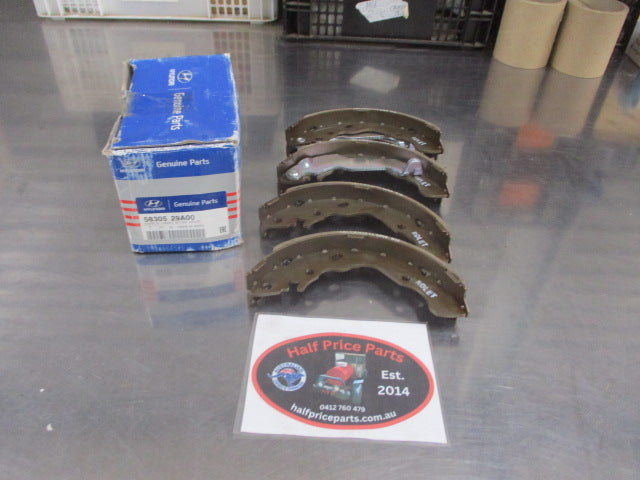 Hyundai Elantra/Tiburon Genuine Rear Brake Shoe Lining Kit New Part