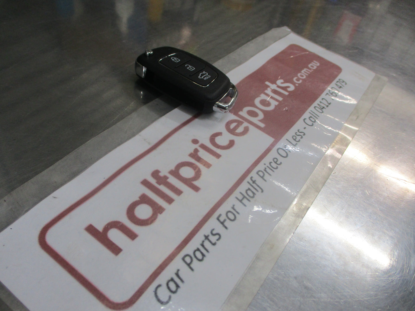 Hyundai Elantra Genuine 3 Button Key Remote Security Transmitter Fob New Part