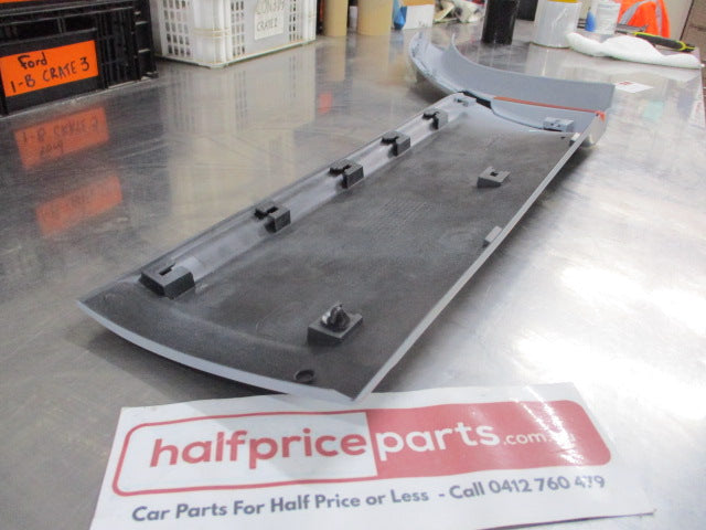 Ford Escape ZC/ZD Genuine Right Hand Rear Door No3 Garnish ( In Primer ) New Part