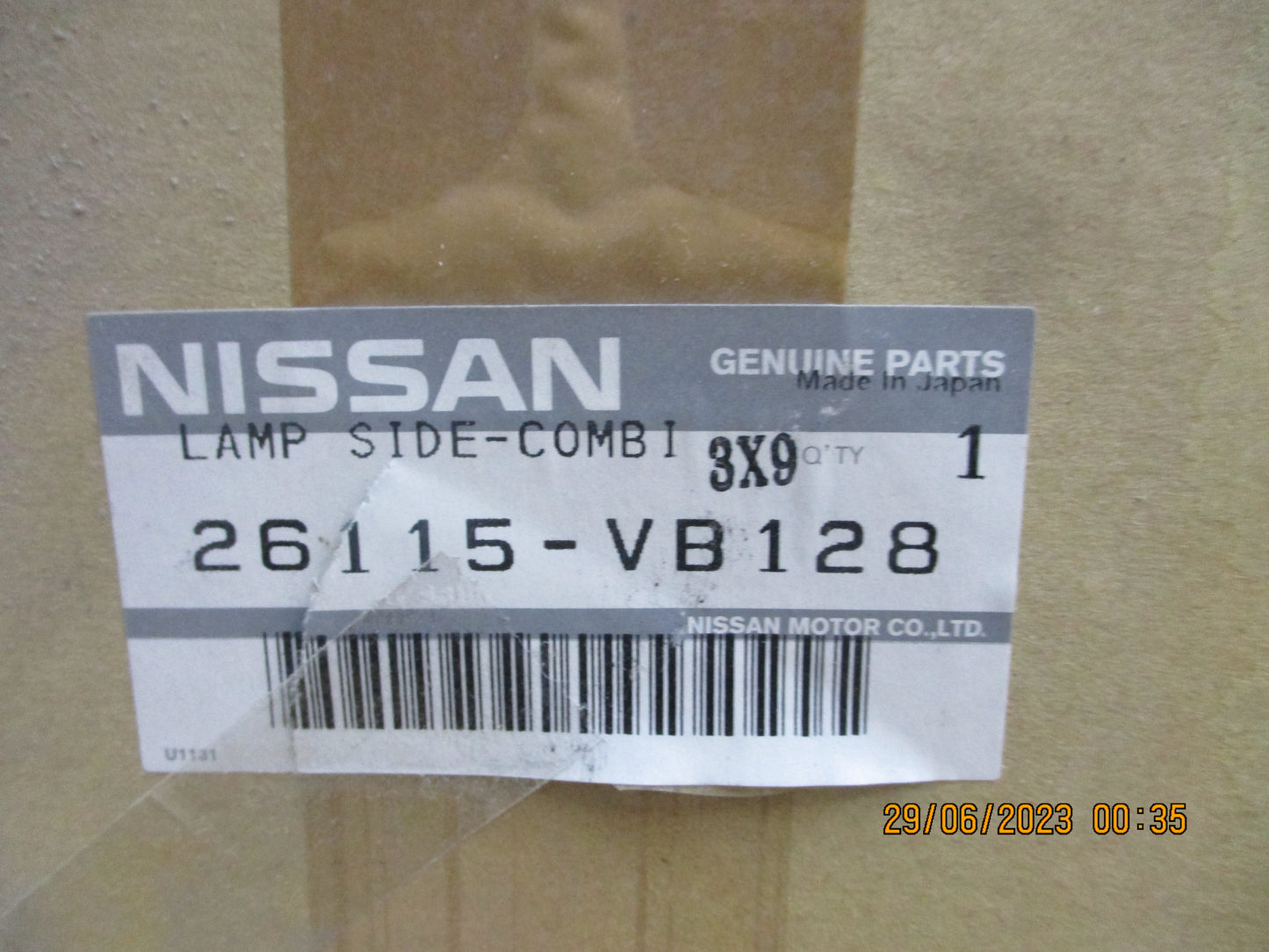 Nissan GU Patrol Genuine Left Hand Indicator Park Light Assembly New Part
