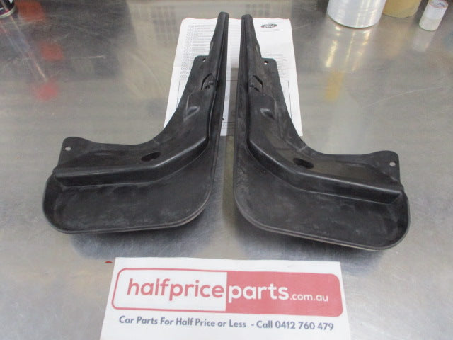 Ford LW Focus Genuine Rear Mud Flap Set (No Screws) New Part
