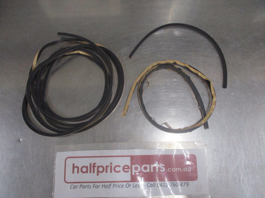 Honda Civic Genuine Rubber Set Front Windshield Dam New Part