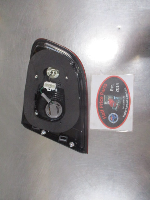 Hyundai Santa Fe Genuine Left Hand Rear Tail Light Assembly New Part