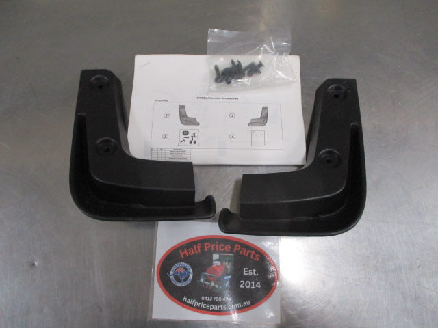 Hyundai Genesis Genuine Rear Mud Flap Set With Fitting Kit New Part