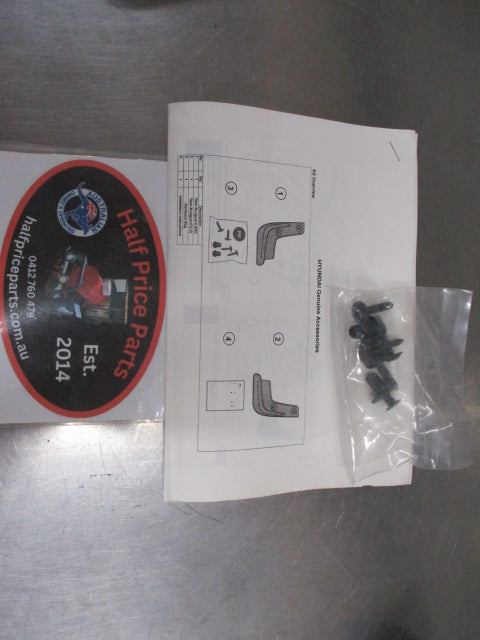 Hyundai Genesis Genuine Rear Mud Flap Set With Fitting Kit New Part