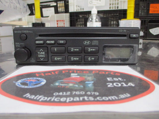 Hyundai Santa Fe Genuine Radio Unit With CD Assembly New Part