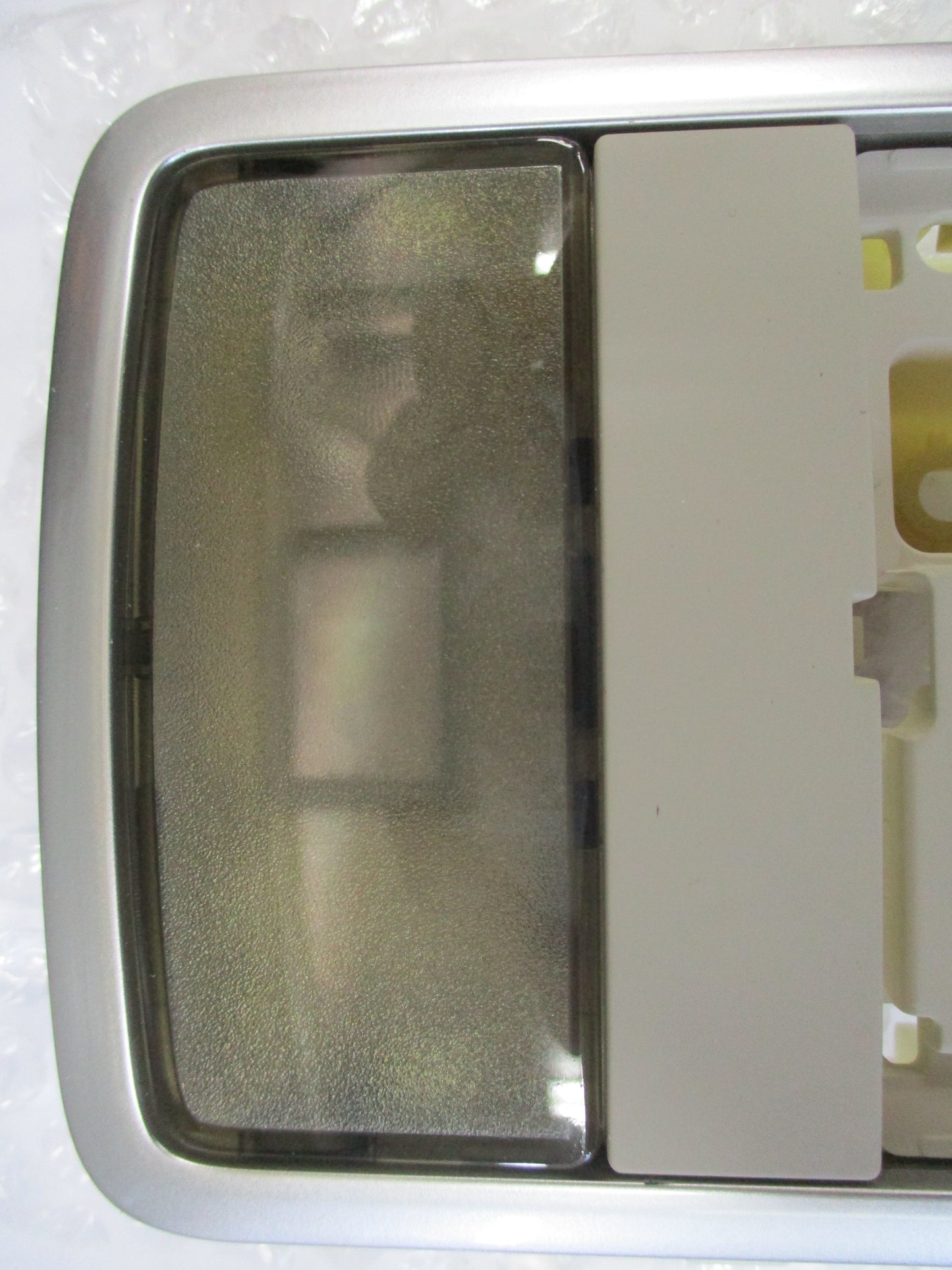 Land Rover Range Rover Sport Genuine Courtesy Lamp Lens New Part