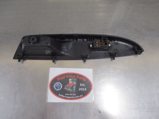 Hyundai i20 Genuine Passenger Left Hand Front Door Window Switch Trim New Part