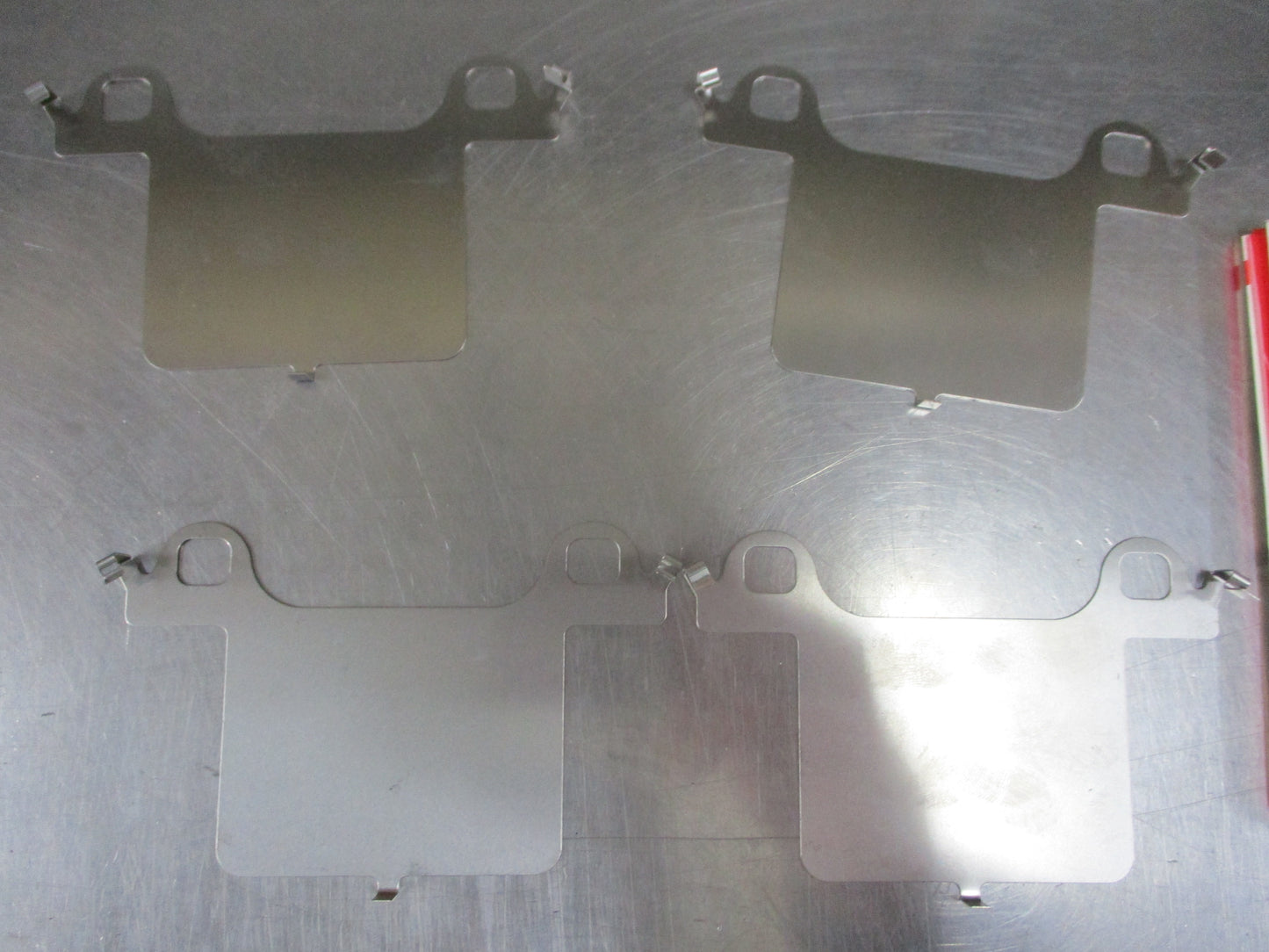 Holden VF Commodore Genuine Brembo Rear Brake Pad Insulator Set Of 4 New Part