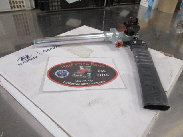 Hyundai iX35 Genuine Right Hand Seat Belt Pretensioner New Part