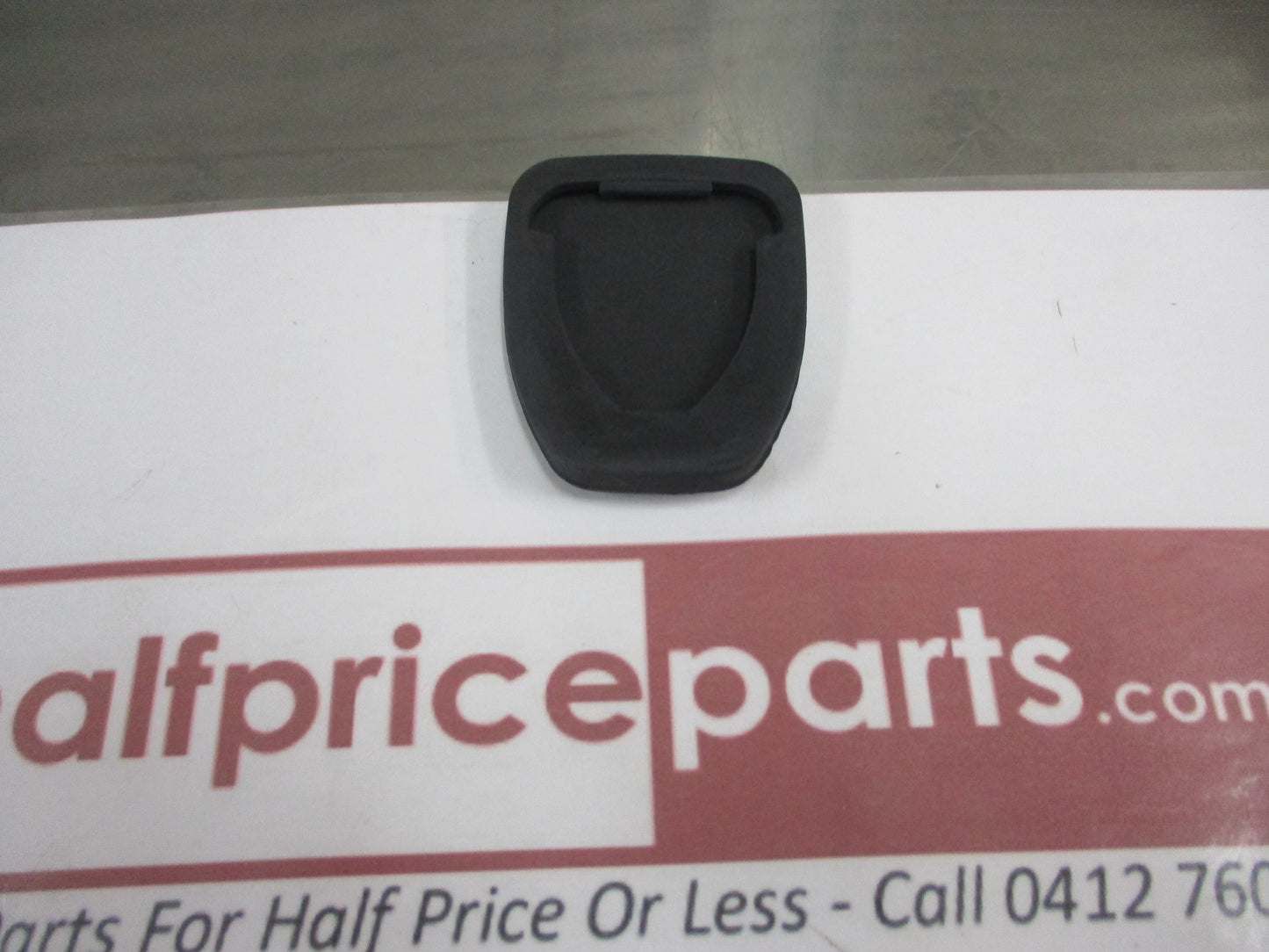 Subaru Impreza-Forester-Genuine Brake/Clutch Pedal Rubber New Part