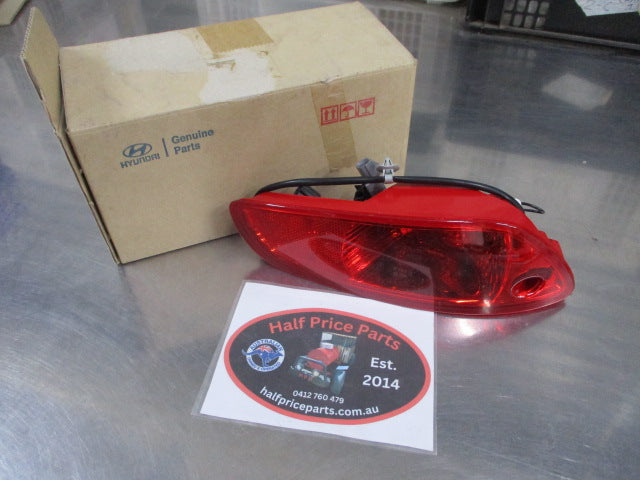 Hyundai Santa Fe Genuine Left Hand Rear Bumper Reflector New Part