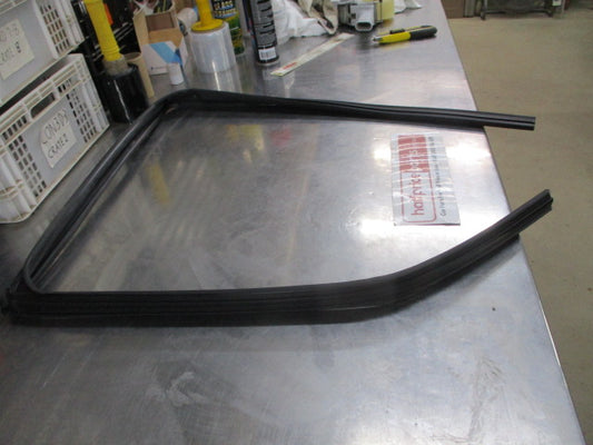 Mitsubishi Outlander Genuine Right Hand Rear Door Bailey Channel New Part