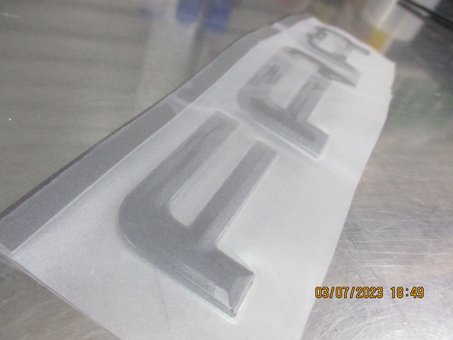 Isuzu FRR 550/FRR 550-S Genuine Front Emblem New Part