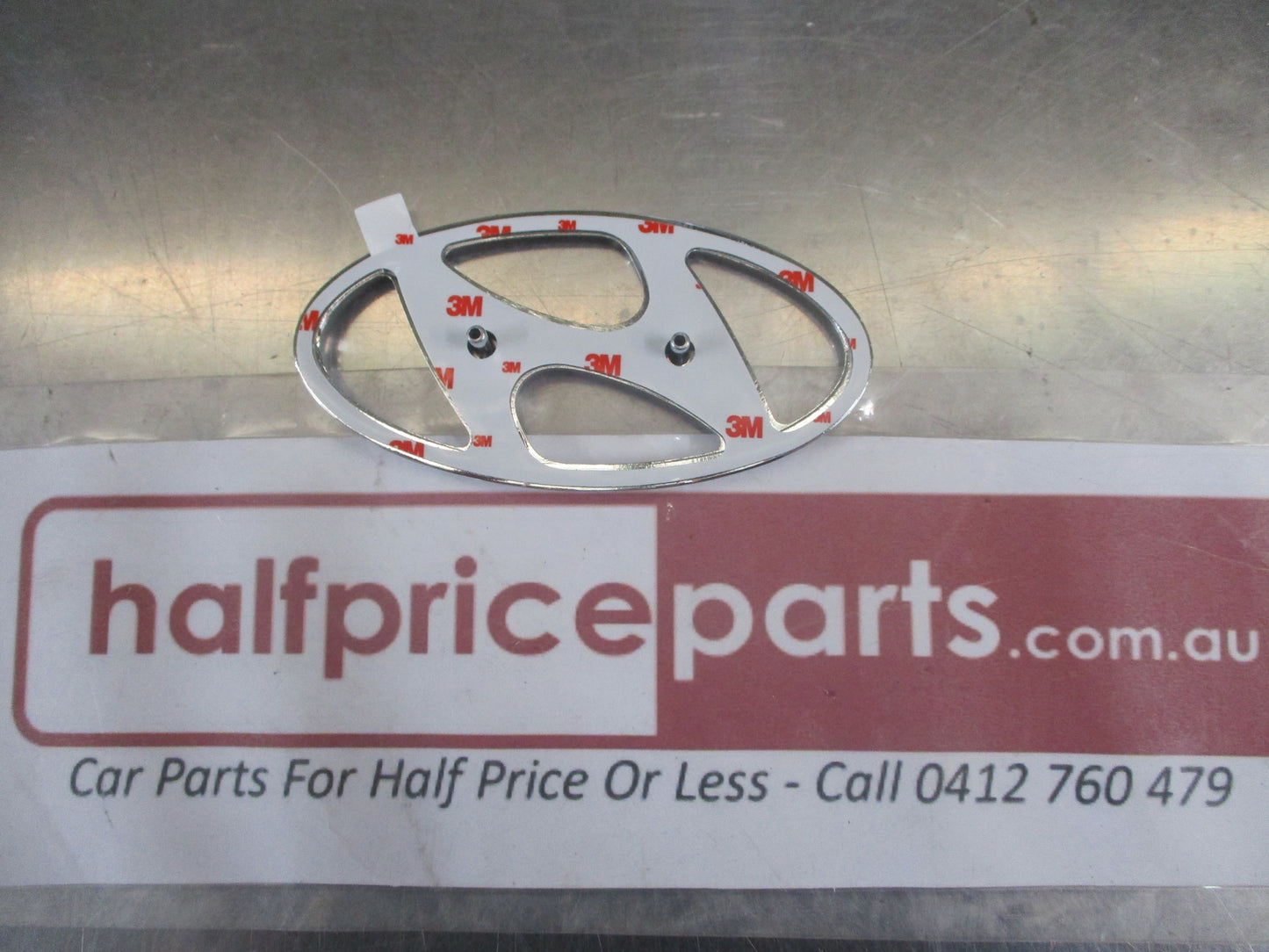 Hyundai Elantra Genuine Rear Chrome Boot Lid Emblem New Part