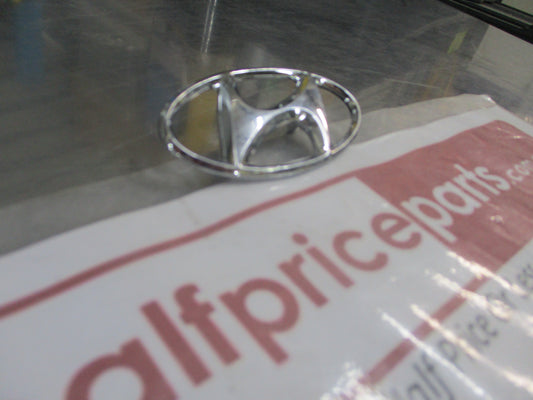 Hyundai Elantra/Accent/Sonata/Tiburon/Tucson Genuine Chrome Front Grille Emblem New Part