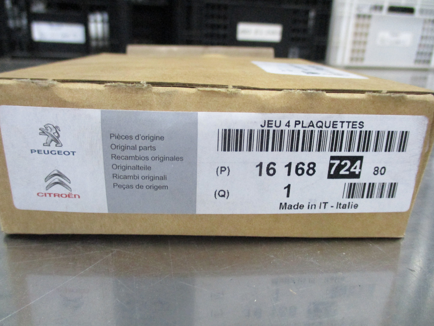 Peugeot / Citroen Genuine Rear Brake Set New Part