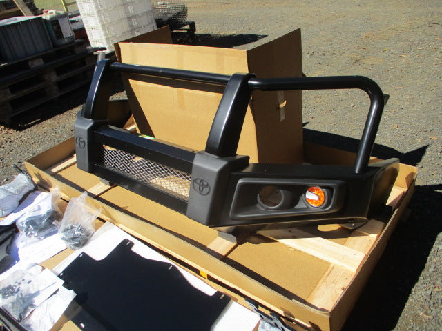 Toyota Landcruiser Prado GXL Genuine Alloy Bull Bar With Fog Light Holes Complete Kit New Part