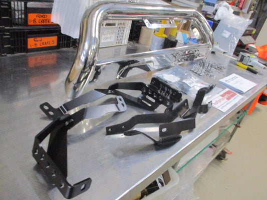 Toyota Landcruiser Prado 150 GX/GXL/GXL Premium Genuine Stainless Steel Nudge Bar Kit New Part