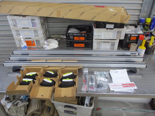 Toyota Hiace LWB Van Genuine 3 Bar Roof Rack System Kit New Part