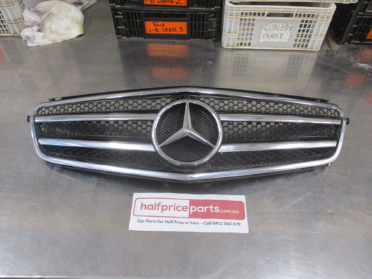Mercedes Benz C-W204 Genuine Front Chrome Grille Assembly Used Part