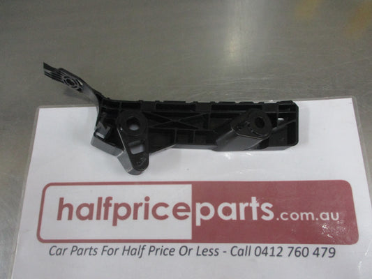 Mazda 3 Genuine Front Fastening Bumper Bar Bracket To Reinforcement New Part