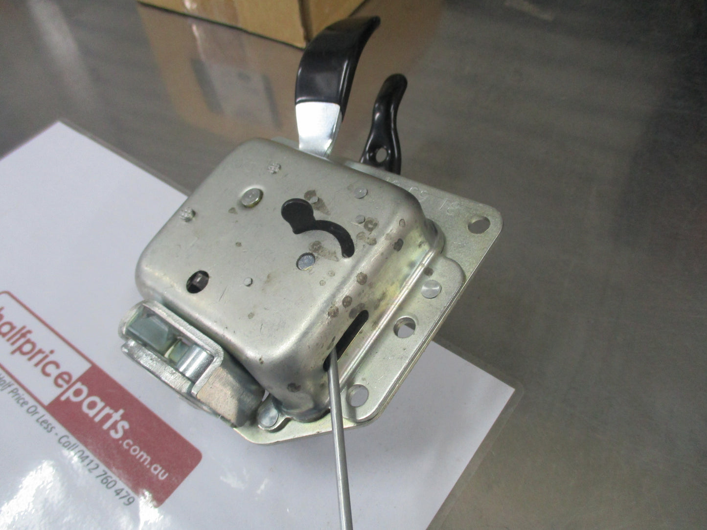 Land Rover Defender Genuine Rear Door Lock Assy New Part