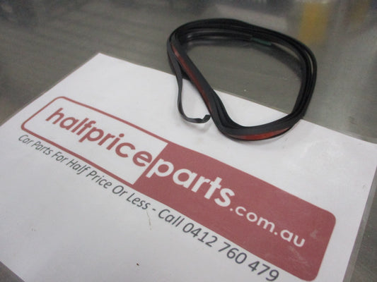 Nissan Patrol Y61 GU Genuine Right Hand Front Flare Seal Over Fender New Part