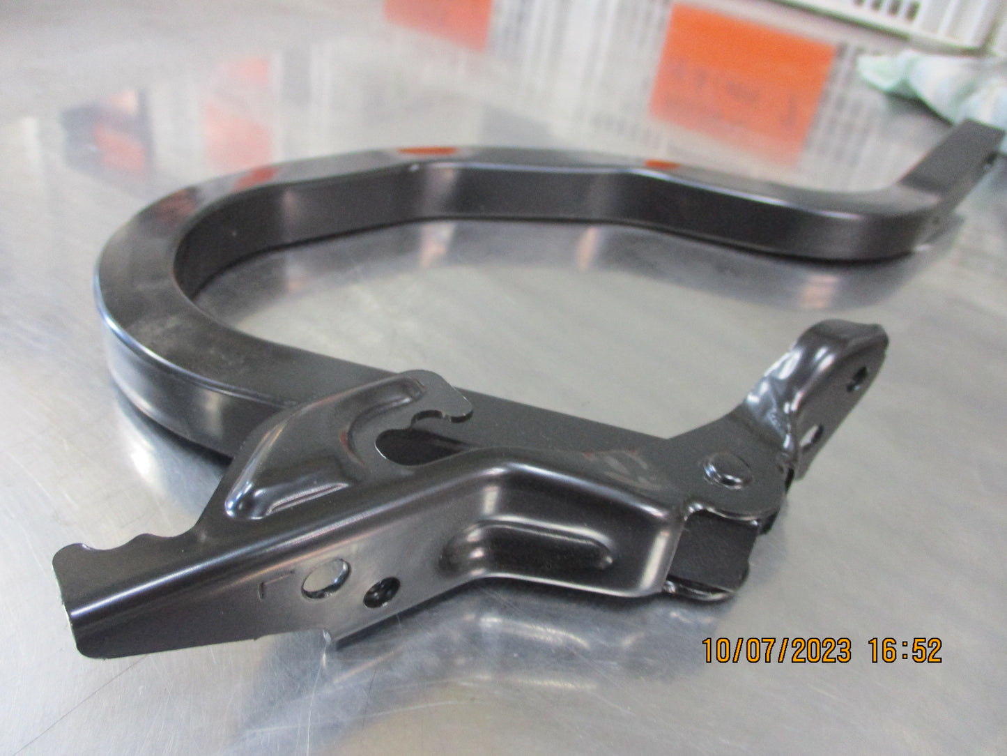 Honda Accord Genuine Left Hand Rear Boot Hinge New Part