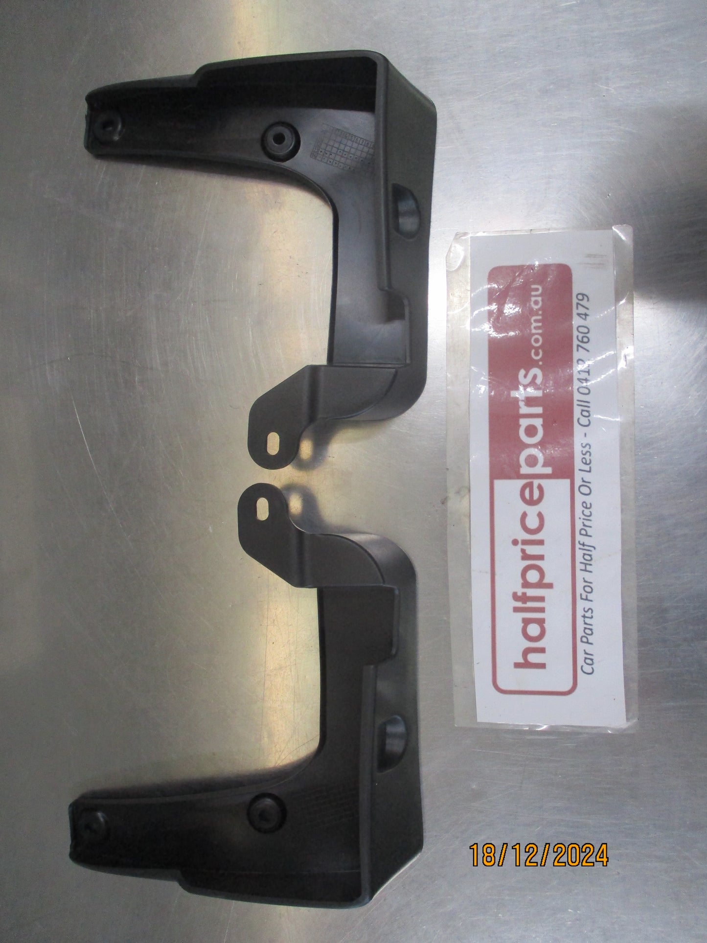 Hyundai Veloster Genuine Front Mud Flap Set With Screws New Part