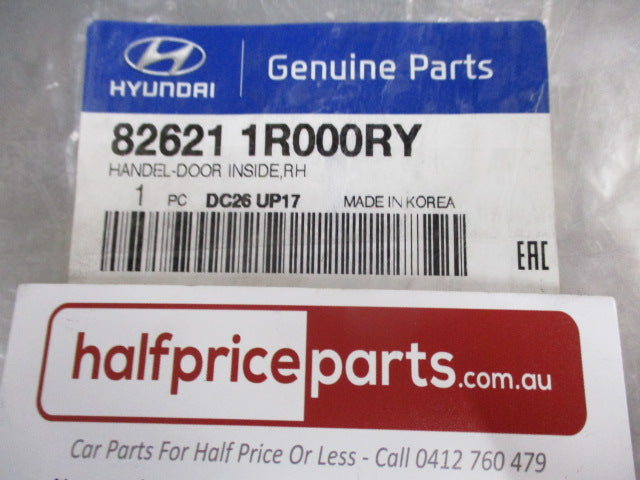 Hyundai Accent Genuine Inner Drivers Right Hand Door Handle Trim New Part