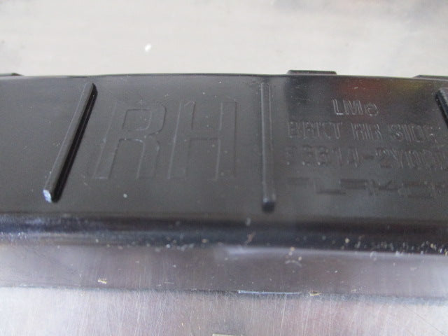Hyundai iX35 Genuine Right Hand Rear Bumper Bracket New Part