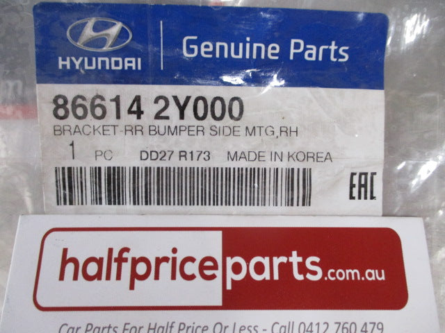 Hyundai iX35 Genuine Right Hand Rear Bumper Bracket New Part