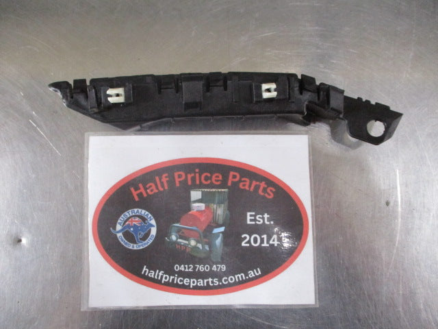 Hyundai Elantra Genuine Right Hand Front Side Bumper Bracket New Part