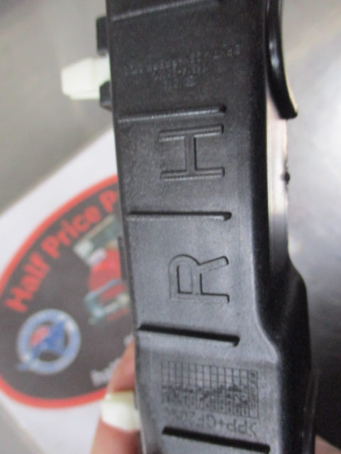 Hyundai Elantra Genuine Right Hand Front Side Bumper Bracket New Part