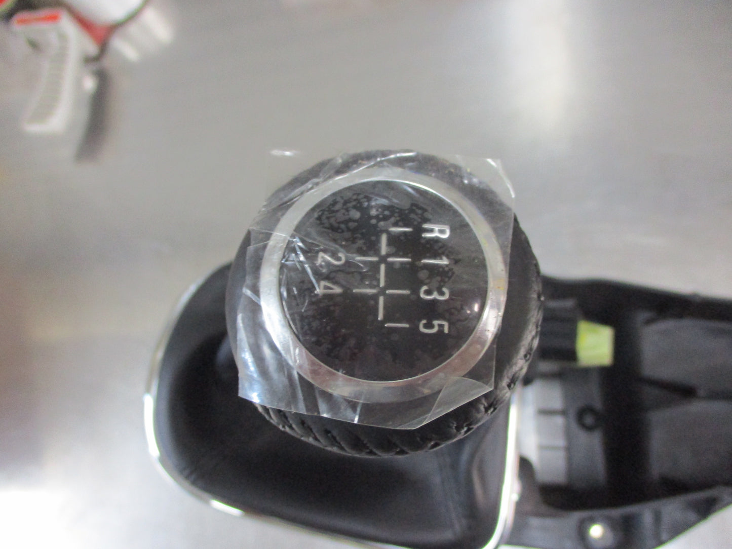 Holden JH Cruze Genuine 5 Speed Manual Gear Shifter Assembly New Part
