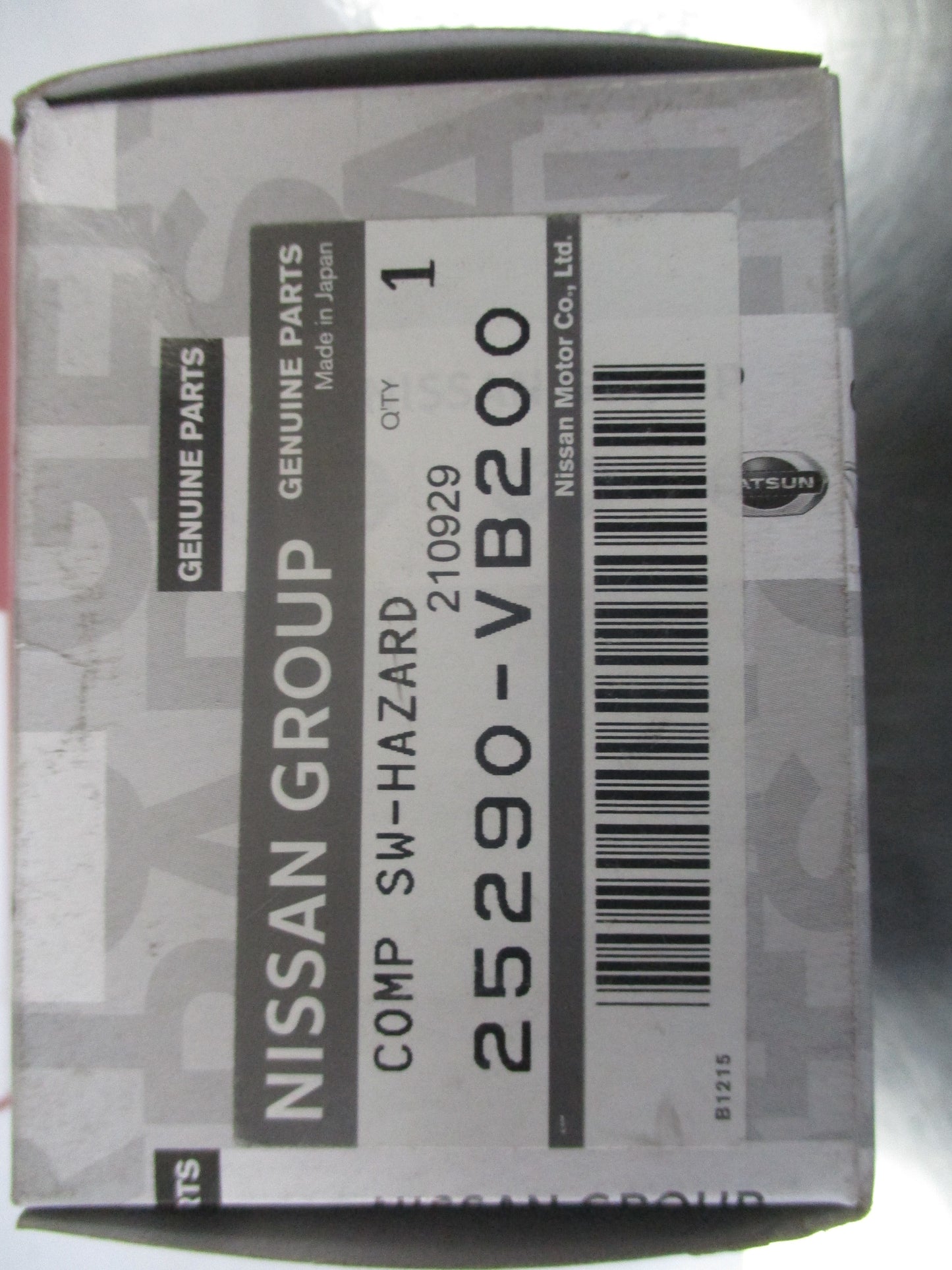 Nissan Patrol Y61 Genuine Hazard Light Switch New Part