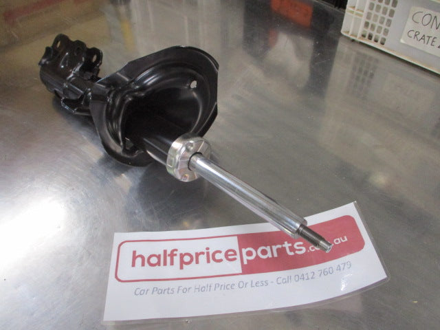 Mitsubishi Outlander Genuine Left Hand Front (Passenger) Strut Assembly New Part