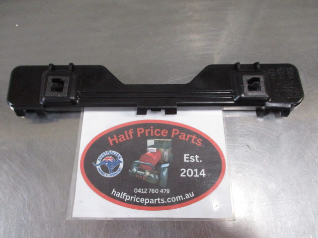 Kia Rondo Genuine Left Hand Rear Side Bumper Mounting Bracket New Part