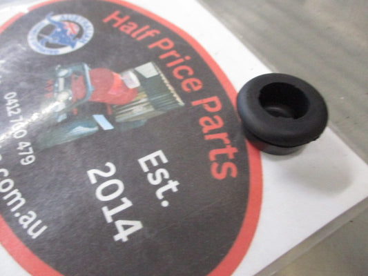 Kia Stinger Genuine Spoiler Insulator Damper New Part