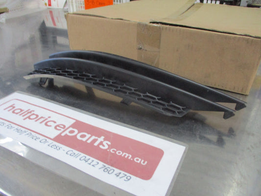 Holden VE Commodore Omega Genuine Left Hand Front Bumper Bar Insert New Part