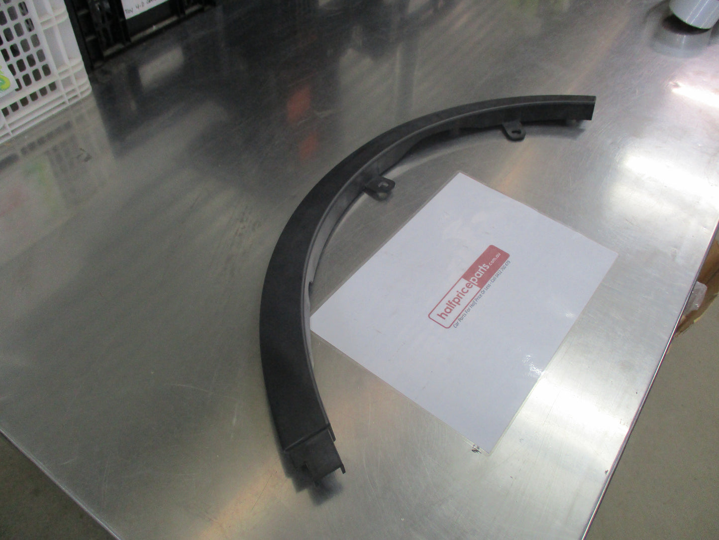 Holden YG Cruze Genuine Front Right (Drivers) Side Wheel Arch Moulding New Part